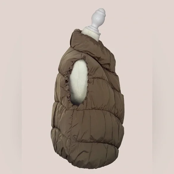 Ermanno Scervino cropped padded beige/camel vest, animal print lining. - Picture 4 of 13